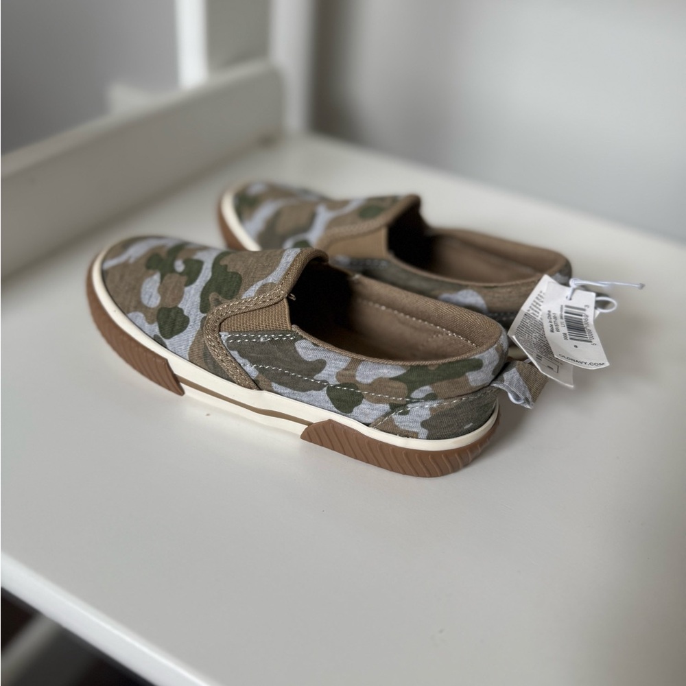 Old Navy Kids Camouflage Slip-On Shoes